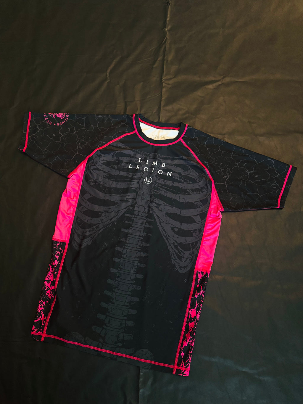 LIMB LEGION PRESSURE BLOOMS SHORT SLEEVE JIU JITSU RASHGUARD-BLACK & PINK